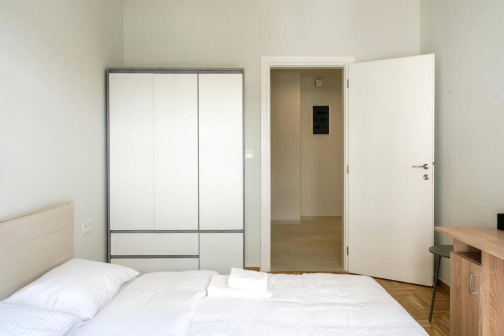 شقة Modern Pangrati Flat! أثينا المظهر الخارجي الصورة